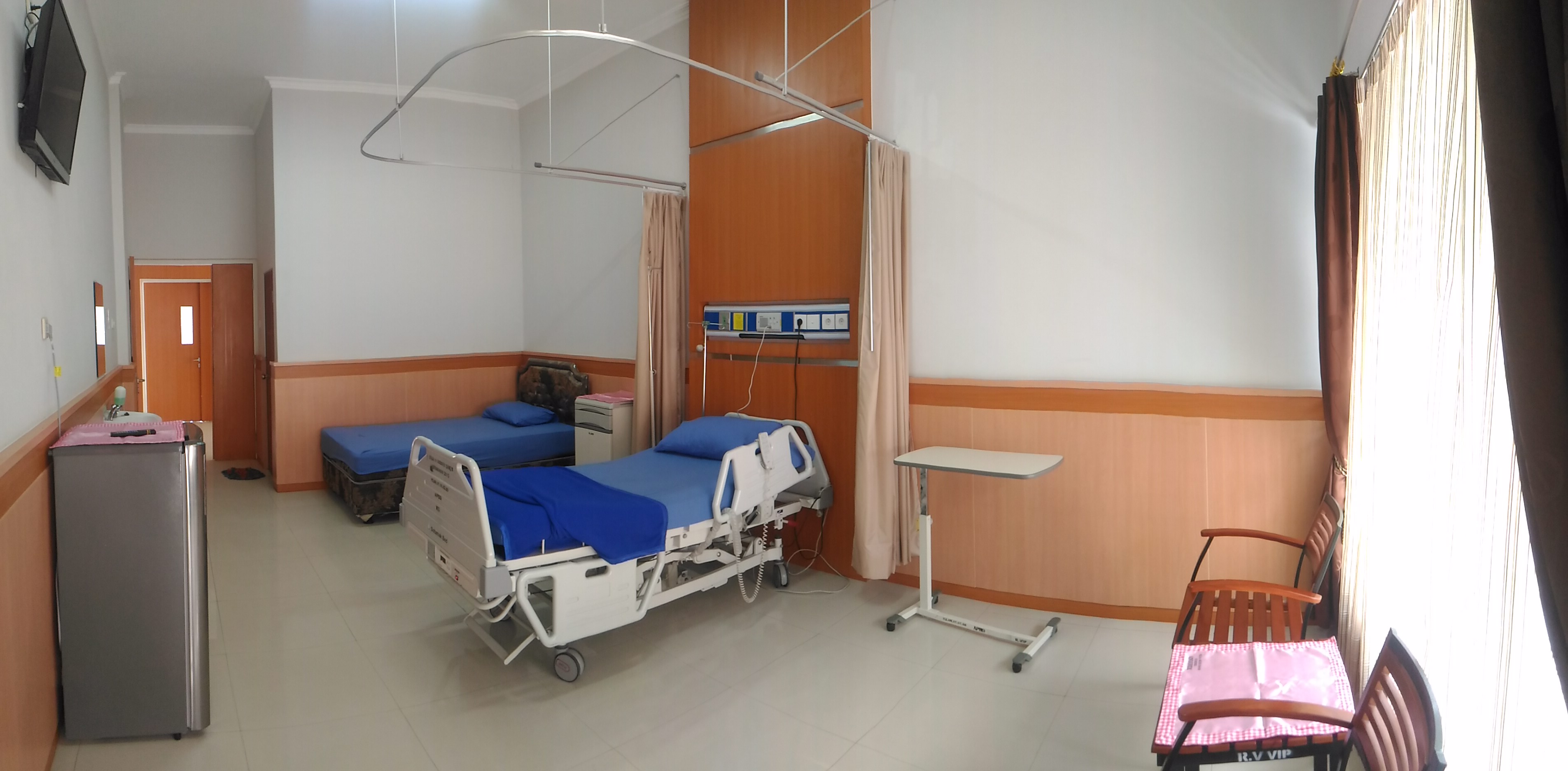Rumah Sakit Umum Daerah Dr Abdoer Rahem Ruang Anggrek Vvip